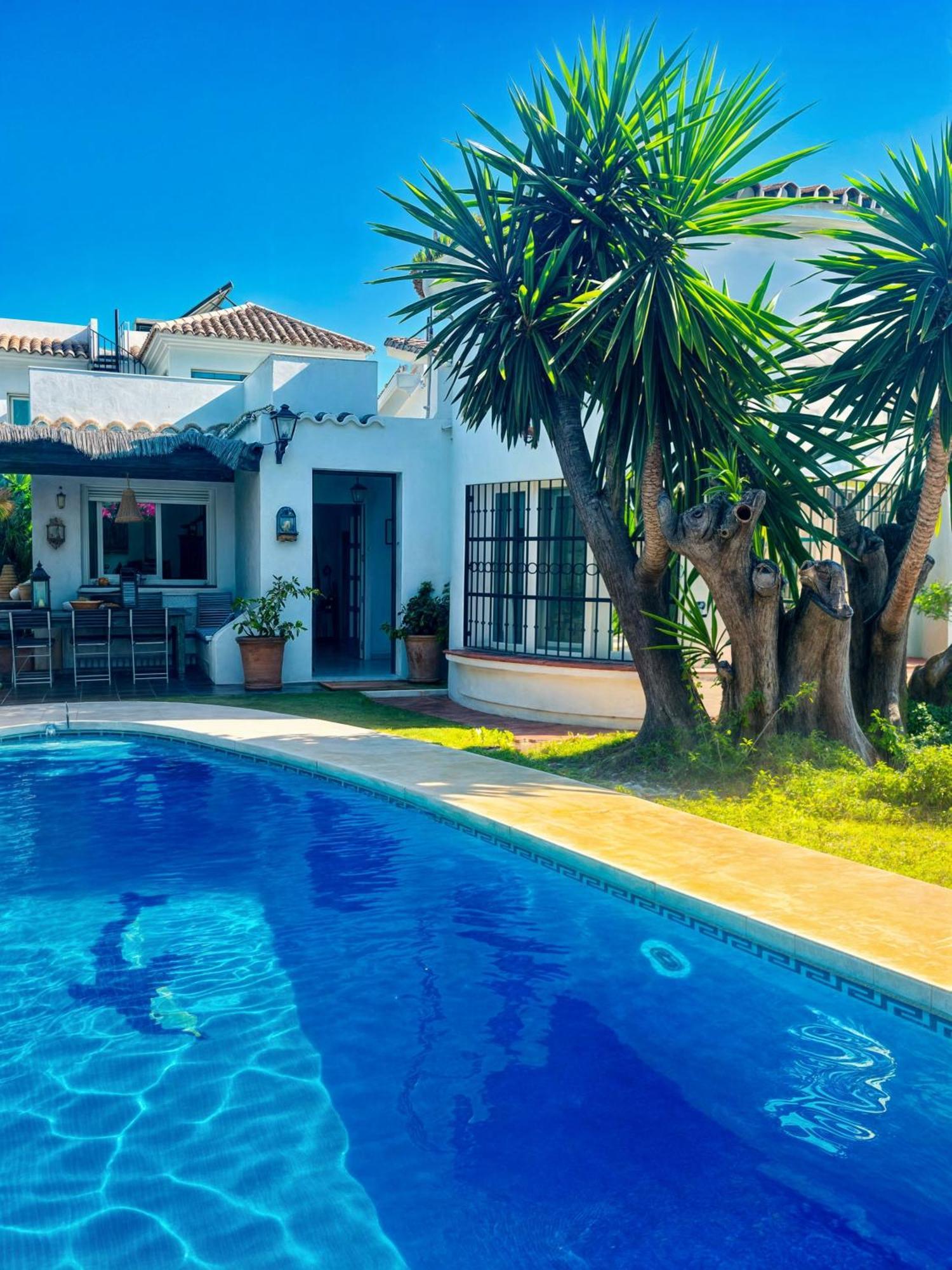 Villa Alfredo - Private Pool Next To The Beach Εστεπόνα Εξωτερικό φωτογραφία