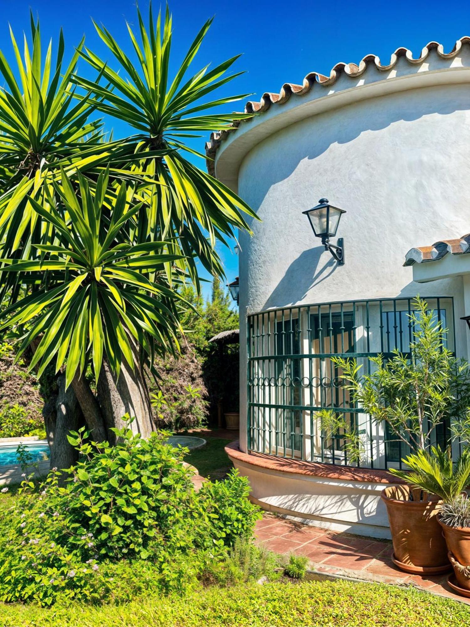 Villa Alfredo - Private Pool Next To The Beach Εστεπόνα Εξωτερικό φωτογραφία
